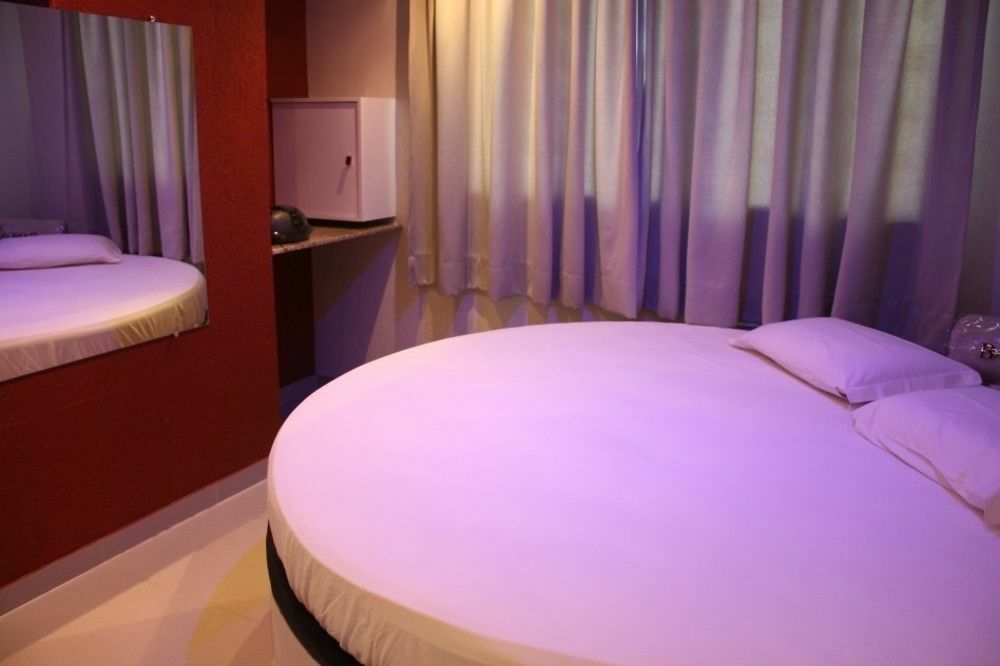 Bangalo Motel By Drops (Adults Only) Santa Maria  Exteriör bild